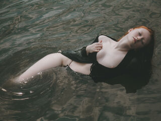 naked girl with webcam masturbating with dildo GingerNancy