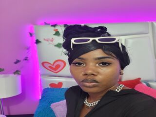 naked webcam girl photo HaddyleyMonroe
