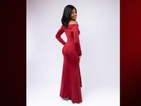 hot cam girl fingering shaved pussy HaraKhan