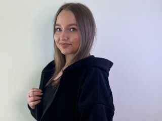 shaved pussy cam HortenciaAldi