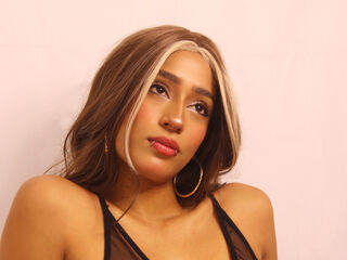 hot cam girl masturbating with sextoy JadeKeim