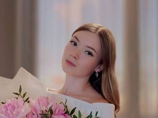 naked cam chat JaniseServoss