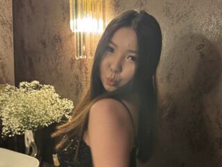 cam girl playing with dildo JasminKinsley