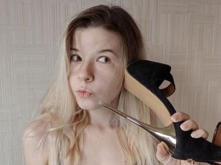 naked girl with webcam masturbating with sextoy JessyDough