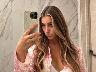 hot strip tease web cam JohnieBritton