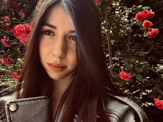 hot cam whore JolynHouts