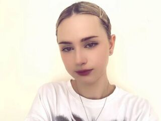 adult cam sex JudithHaverstock
