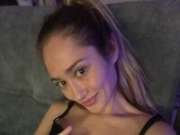 cam girl showing tits JuliaKiss