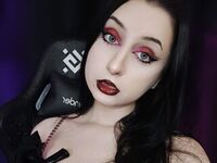 camslut fingering shaved pussy KailyLooly