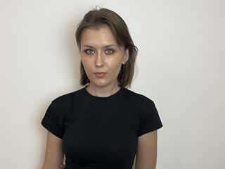 adult chat room KariErpelding