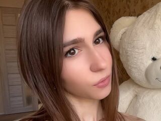 girl chat room KarieChuong