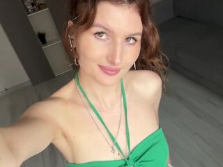 adult videochat webcam KarmenZeinert