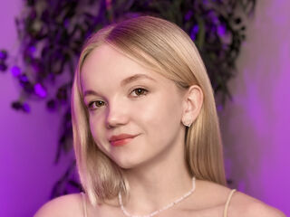 camgirl playing with dildo KateCherwood