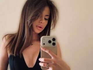 naked webcam girl fingering KatrinGrant