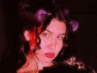 naked cam girl LarondaSuitt