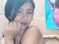 naked camgirl photo LauSommers
