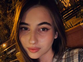 sexy live webcam girl LeiaFrost