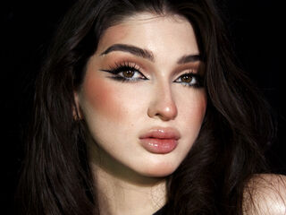 nude cam photo LeilaMyers