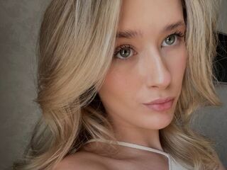 camslut topless LeonorRupert