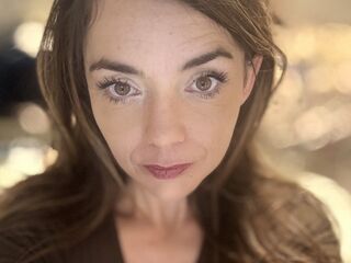 camwhore fingering shaved pussy Lexietay