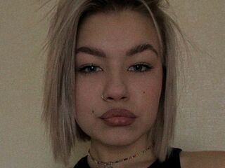 camslut showing pussy LikaDavis