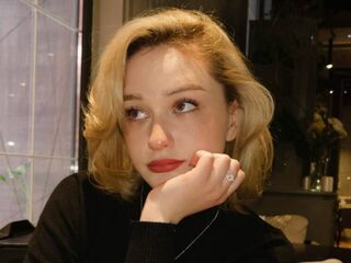 free live webcam chat LilithYongi