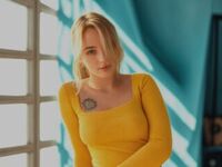 camgirl masturbating LornaCatts