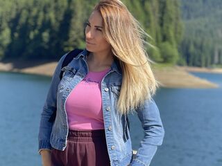 chat room photo LovelyMaia