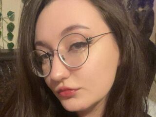 naughty camgirl masturbating with vibrator LunaJakson