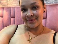 naughty camgirl masturbating with dildo MacaOlson