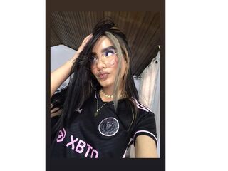 webcam girl chatroom MadisonLeder
