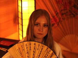 live sex webcam MandiKressierer