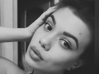 chatrubate cam girl MarciaMoor