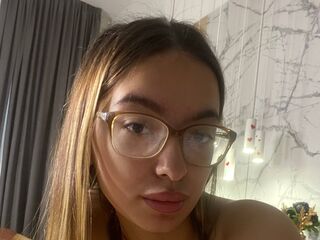 girl chatroom MarianaPollack