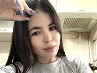 naked camgirl masturbating with dildo MariannaBently