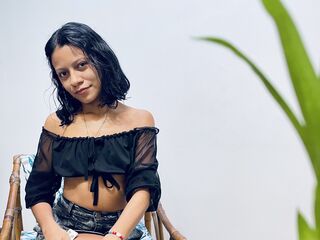 girl chat room MarthinaLestrang