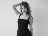 naked webcamgirl picture MartineKibbey