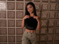 live cam show MirandaPetite