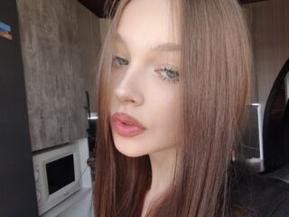 free chat room MitsuePersson