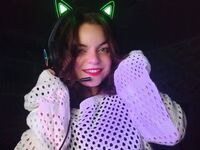 camgirl shaving pussy MonaRolly
