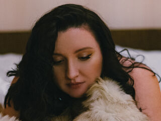 camslut topless MonicaBare