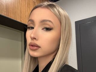 nude gamgirl MyongDegado