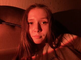 girl fingering bald pussy NguyetBuchetto