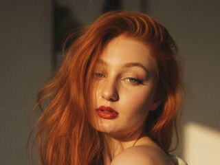 Kinky webcam NicoleReds