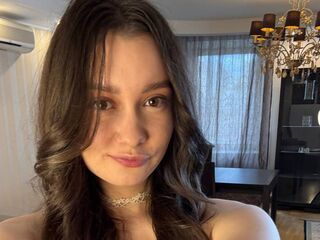 cam girl playing with sextoy OdetteCarl