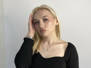 beautiful girl PaulinePedrotti