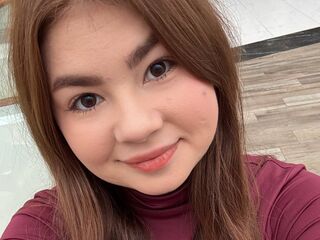 camgirl masturbating with sextoy RosaAmour