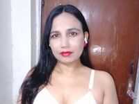 camgirl masturbating with vibrator SadiaAngel