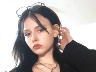 nude webcamgirl picture SaraHillton