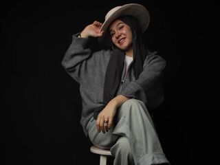 camgirl playing with sex toy SarahFrazie